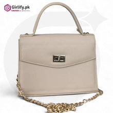 elegant handbags collection in pakistan